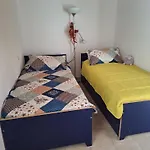 شقة 